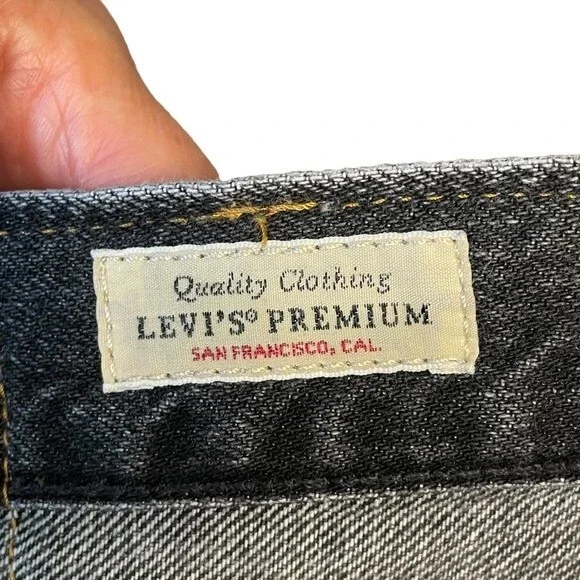 Levi's 501 Black Distressed Raw Hem Denim High Rise Jean Shorts Size 34 - Picture 7 of 10